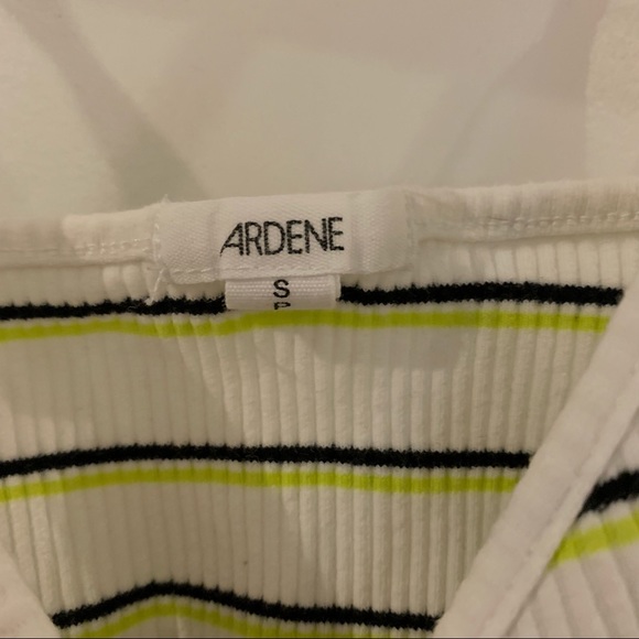 Cute ardene crop top - Picture 3 of 3